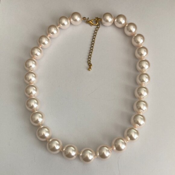 Vintage Cream Glass Pearl Necklace 18-21" 15mm Hand Knotted Matinee Gold Tone - Picture 3 of 11